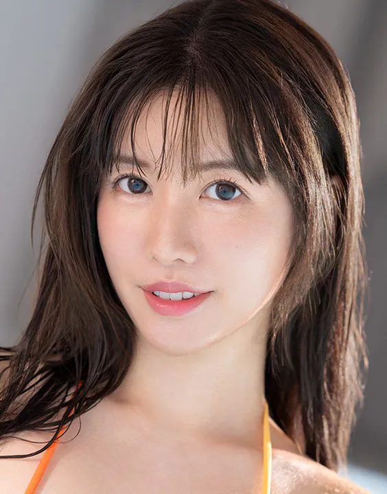 作品详情海报